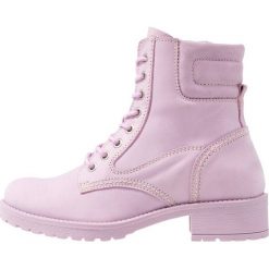 Bullboxer Botki sznurowane lilac. Szare botki damskie skórzane marki Bullboxer, na sznurówki. Za 419,00 zł.