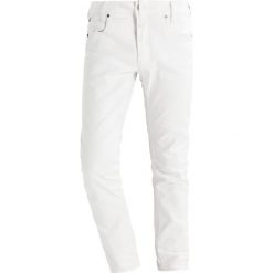 GStar Jeansy Slim Fit inza white stretch denim. Białe jeansy męskie marki G-Star, m, bez wzorów. W wyprzedaży za 447,20 zł.