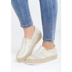 Złote Slip On Not Fading. Żółte trampki damskie slip on marki Born2be. Za 69,99 zł.