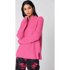 Golfy damskie: Rut&Circle Sweter z dzianiny Marielle – Pink
