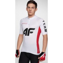 Koszulka rowerowa męska RKM151 - biały. Białe koszulki sportowe męskie 4f, s, z elastanu, rowerowe. W wyprzedaży za 49,99 zł.