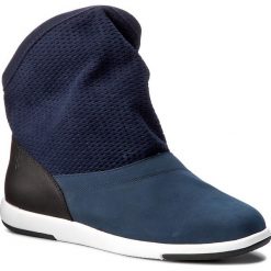 Botki EMU AUSTRALIA - Numeralla W11071 Midnight/Black. Niebieskie buty zimowe damskie EMU Australia, z materiału. W wyprzedaży za 289,00 zł.