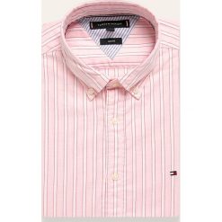 Tommy Hilfiger - Koszula. Różowe koszule męskie TOMMY HILFIGER, m, bez wzorów, z bawełny, casualowe, button down, z długim rękawem. W wyprzedaży za 199,90 zł.