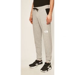 The North Face - Spodnie. Szare spodnie męskie The North Face, na co dzień, s, bez wzorów, z bawełny. Za 349,90 zł.