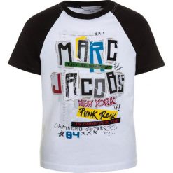 Little Marc Jacobs KURZARM Tshirt z nadrukiem weiß/schwarz. Białe t-shirty męskie z nadrukiem marki Little Marc Jacobs, z bawełny. Za 229,00 zł.