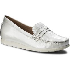Mokasyny CAPRICE - 9-24251-20 White Naplak 122. Białe mokasyny damskie marki Caprice, ze skóry, na płaskiej podeszwie. W wyprzedaży za 179,00 zł.