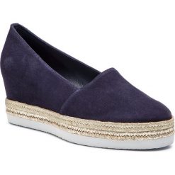 Espadryle HÖGL - 7-104402 Blue 3200. Niebieskie espadryle damskie HÖGL, bez wzorów, ze skóry, bez obcasa, na obcasie. W wyprzedaży za 429,00 zł.