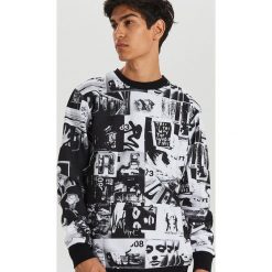 Bluza z nadrukiem all over - Biały. Białe bluzy męskie Cropp, s, z nadrukiem, bez kołnierzyka, bez rękawów, bez kaptura. Za 99,99 zł.