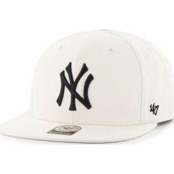 47brand - Czapka New York Yankees. Białe czapki męskie marki 47brand. W wyprzedaży za 99,90 zł.