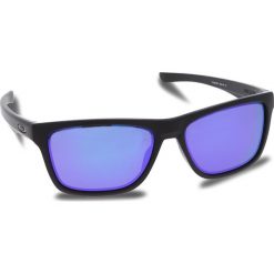 Okulary przeciwsłoneczne OAKLEY - Holston OO9334-0958 Matte Black/Violet Iridium. Czarne okulary przeciwsłoneczne męskie wayfarery marki Oakley, z tworzywa sztucznego. W wyprzedaży za 449,00 zł.