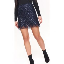 Cekinowa spódniczka mini. Spódniczki damskie Top Secret, na zimę, bez wzorów, z tiulu, krótkie, mini, trapezowe. W wyprzedaży za 89,99 zł.