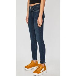 Liu Jo - Jeansy. Niebieskie jeansy damskie Liu Jo, bez wzorów, z elastanu. Za 599,90 zł.