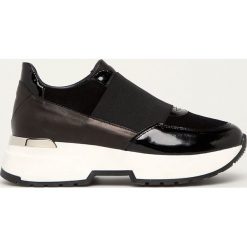 Wojas - Buty. Czarne buty sportowe damskie Wojas, bez wzorów, ze skóry, sportowe. W wyprzedaży za 299,90 zł.