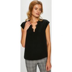 Vero Moda - Top Elsa. Białe bluzki damskie marki Vero Moda, s, z poliesteru, casualowe, z krótkim rękawem. W wyprzedaży za 69,90 zł.
