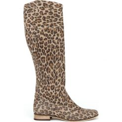 Wsuwane kozaki w panterkę - skóra naturalna - model 125 - kolor panterka. Szare kozaki damskie Zapato, na lato, z jeansu, eleganckie, na wysokim obcasie, na płaskiej podeszwie, bez zapięcia. W wyprzedaży za 366,75 zł.