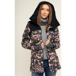 Kurtka snowboardowa Roxy Stated ERJTJ03225. Kurtki sportowe damskie Roxy, s, bez wzorów, z poliesteru, bez kaptura, narciarskie. W wyprzedaży za 899,00 zł.
