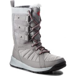 Śniegowce COLUMBIA - Meadows Shorty Omni-Heat 3D BL5967 Monument/Sunset Red 036. Szare kozaki damskie Columbia, na zimę, ze skóry ekologicznej, bez zapięcia. W wyprzedaży za 369,00 zł.