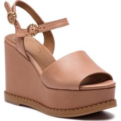 Sandały SEE BY CHLOÉ - SB32050A Natural Calf/Sierra 517. Czerwone klapki damskie See by Chloé, bez wzorów, ze skóry, bez obcasa, na obcasie. W wyprzedaży za 739,00 zł.