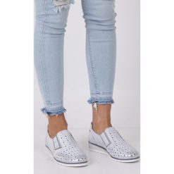 Srebrne półbuty skórzane slip on ażurowe Maciejka 03983-35/00-5. Szare półbuty damskie Maciejka, bez wzorów, bez obcasa, bez zapięcia. Za 238,99 zł.