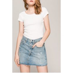 Levi's - Spódnica. Niebieskie spódniczki damskie jeansowe marki Levi's®, s, mini. W wyprzedaży za 109,90 zł.
