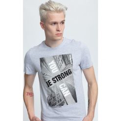 T-shirt męski TSM022 - chłodny jasny szary. Szare koszulki męskie 4f, na lato, m, z nadrukiem, z bawełny, bez kołnierzyka, z krótkim rękawem, krótkie. W wyprzedaży za 19,99 zł.