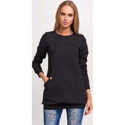 Czarna Dłuższa Nierozpinana Bluza z Kieszeniami. Czarne piżamy damskie Molly.pl, s, bez wzorów, z bawełny, casualowe, z długim rękawem, długie, bez kaptura. Za 83,90 zł.