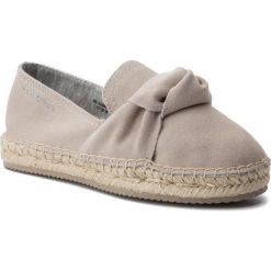Espadryle MARC O'POLO - 903 15153805 300 Taupe 717. Szare espadryle damskie Marc O'Polo, z aplikacjami, ze skóry, bez obcasa, na płaskiej podeszwie. Za 439,00 zł.