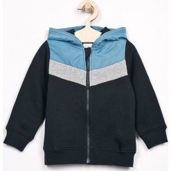 Name it - Bluza dziecięca 92-128 cm. Niebieskie bluzy chłopięce marki Name it, bez wzorów, z bawełny, z kapturem. W wyprzedaży za 69,90 zł.