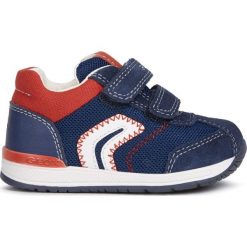 Geox tenisówki chłopięce RISHON B940RB_01422_C4002 23 ciemnoniebieskie. Niebieskie buty chłopięce sportowe Geox, z bawełny, bez zapięcia. Za 239,00 zł.