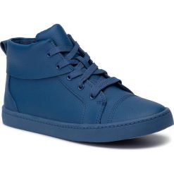 Sneakersy CLARKS - City OasisHi K 261432567 Dark Blue Lea. Niebieskie trampki chłopięce Clarks, bez wzorów, ze skóry, bez zapięcia. W wyprzedaży za 179,00 zł.