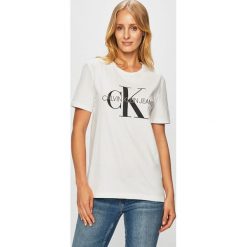 Calvin Klein Jeans - Top. Bluzki damskie Calvin Klein Jeans. W wyprzedaży za 149,90 zł.