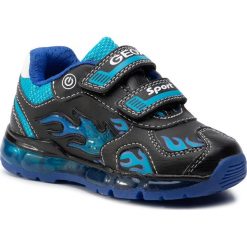 Sneakersy GEOX - J Android B. C J9444C 054CE C0035 M Black/Lt Blue. Czarne trampki chłopięce Geox, bez wzorów, ze skóry ekologicznej, na rzepy. W wyprzedaży za 189,00 zł.