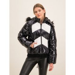 Kurtka puchowa MICHAEL Michael Kors Color-Block Ciré Hooded Puffer MH92J40D2W. Czarne kurtki damskie MICHAEL Michael Kors, xxs, bez wzorów, z nylonu, bez kaptura. W wyprzedaży za 1229,00 zł.