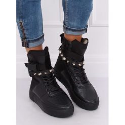 Czarne buty sportowe DAYNA. Czarne buty sportowe damskie FunKee.pl, w paski, z tkaniny, klasyczne. Za 66,99 zł.