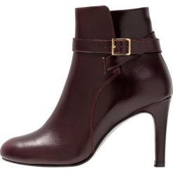 Jonak AUREA Ankle boot bordeaux. Czerwone botki damskie skórzane marki Jonak. Za 629,00 zł.