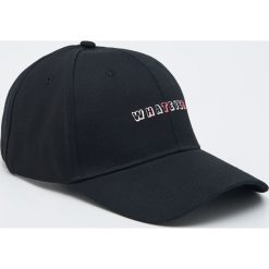 Czapka z daszkiem - Czarny. Czarne czapki damskie Sinsay, bez wzorów. Za 14,99 zł.