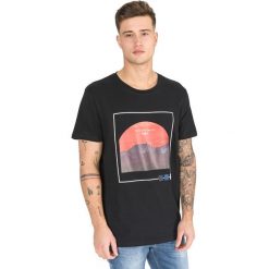Jack & Jones Scape Koszulka Czarny. Czarne podkoszulki męskie s, z nadrukiem, z bawełny. Za 87,95 zł.
