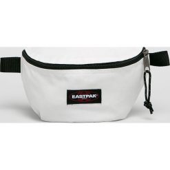 Eastpak - Nerka. Białe nerki damskie Eastpak, w paski, z poliesteru, casualowe, bez dodatków. Za 99,90 zł.