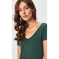 Answear - T-shirt. Zielone bluzki damskie ANSWEAR, s, bez wzorów, z elastanu, bez kołnierzyka. W wyprzedaży za 29,90 zł.