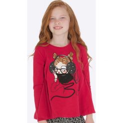 Mayoral - Longsleeve dziecięcy 128-157 cm. Czerwone bluzki dziewczęce Mayoral, z nadrukiem, z bawełny, z okrągłym kołnierzem, z długim rękawem, długie, bez kaptura. W wyprzedaży za 59,90 zł.