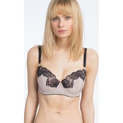 Stella McCartney Lingerie - Biustonosz Ellie Leaping. Różowe biustonosze Stella McCartney Lingerie, z haftami, z elastanu. W wyprzedaży za 199,90 zł.