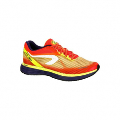 Buty do biegania KIPRUN FAST damskie. Różowe buty damskie do biegania marki KALENJI, z gumy. Za 249,99 zł.