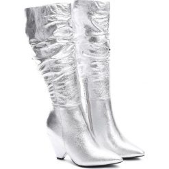 Srebrne Kozaki My Happiness. Czarne buty zimowe damskie marki bonprix, z aplikacjami, na obcasie. Za 169,99 zł.
