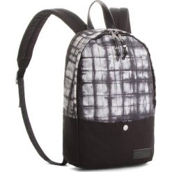 Plecak EASTPAK - Dee EK61C Superb Squarefo 42Q. Czarne plecaki męskie Eastpak, bez wzorów, z materiału. W wyprzedaży za 189,00 zł.