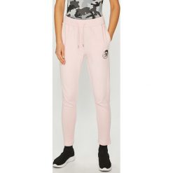 Diesel - Spodnie. Różowe legginsy damskie Diesel, s, z bawełny. Za 249,90 zł.