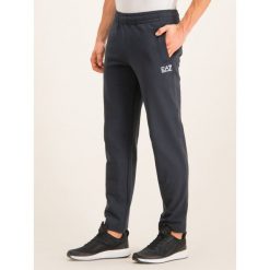 Spodnie dresowe EA7 Emporio Armani 8NPP51 PJ05Z 1578. Niebieskie jeansy męskie EA7 Emporio Armani, m, bez wzorów. Za 379,00 zł.