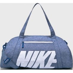 Nike - Torba. Niebieskie torebki damskie sportowe marki Nike, w paski, z poliesteru, sportowe, na ramię. Za 119,90 zł.