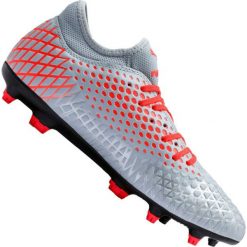 Buty piłkarskie Puma Future 4.4 Fg / Ag M 105613-01. Szare buty sportowe męskie Puma, na jesień, z tkaniny, bez zapięcia, do piłki nożnej. W wyprzedaży za 289,00 zł.