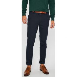 Selected - Spodnie. Niebieskie spodnie męskie Selected, na co dzień, w paski, z elastanu, casualowe. W wyprzedaży za 179,90 zł.