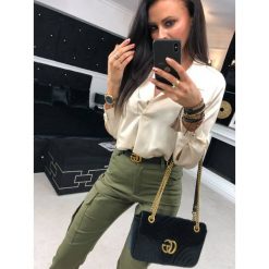 Koszula ,,SATIN SPRING’’ ecru. Koszule damskie Divinostyle, na co dzień, s, bez wzorów, z poliesteru, eleganckie, bez kołnierzyka, bez rękawów. W wyprzedaży za 89,00 zł.